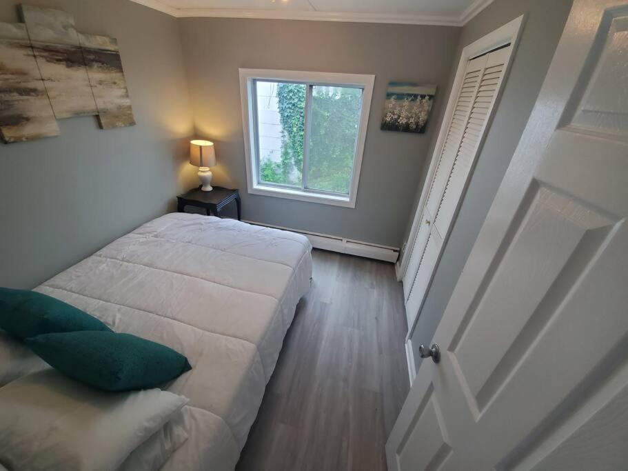 Beachy Bay Breeze Bungalow 2Br With Parking And Close To Many Amenities. West Haven Exteriér fotografie