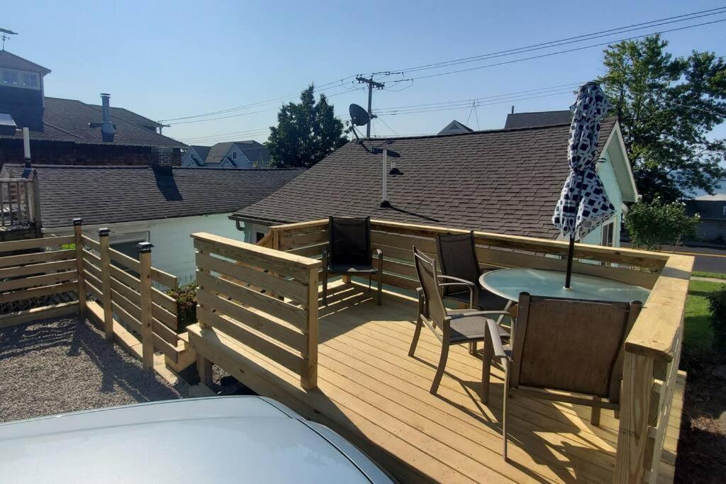Beachy Bay Breeze Bungalow 2Br With Parking And Close To Many Amenities. West Haven Exteriér fotografie